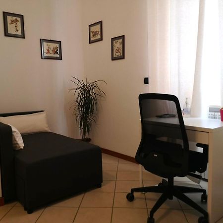 Holiday Apartment - Brescia Centro - Parcheggio Privato Екстер'єр фото