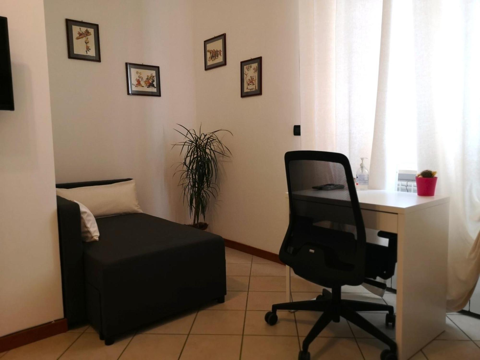Holiday Apartment - Brescia Centro - Parcheggio Privato Екстер'єр фото