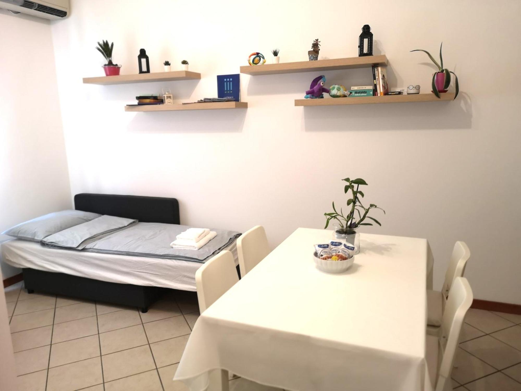 Holiday Apartment - Brescia Centro - Parcheggio Privato Екстер'єр фото