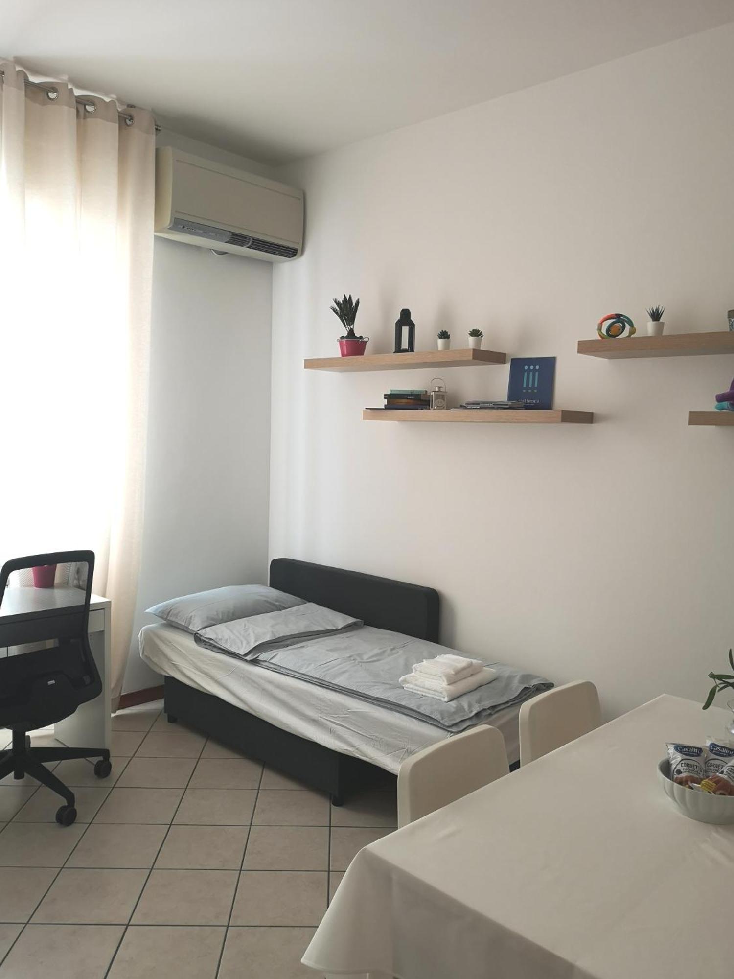 Holiday Apartment - Brescia Centro - Parcheggio Privato Екстер'єр фото