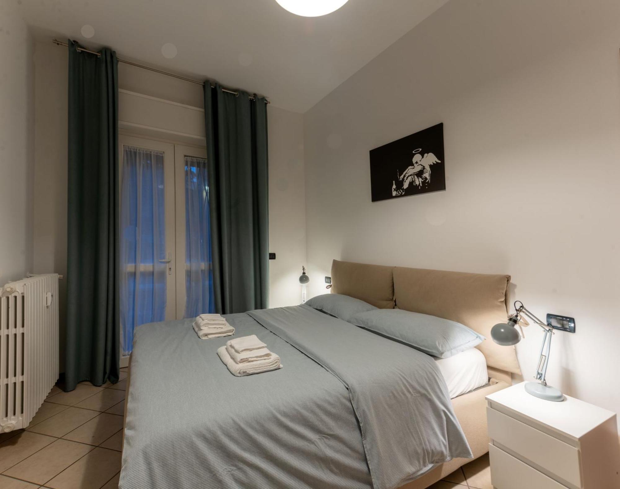 Holiday Apartment - Brescia Centro - Parcheggio Privato Екстер'єр фото