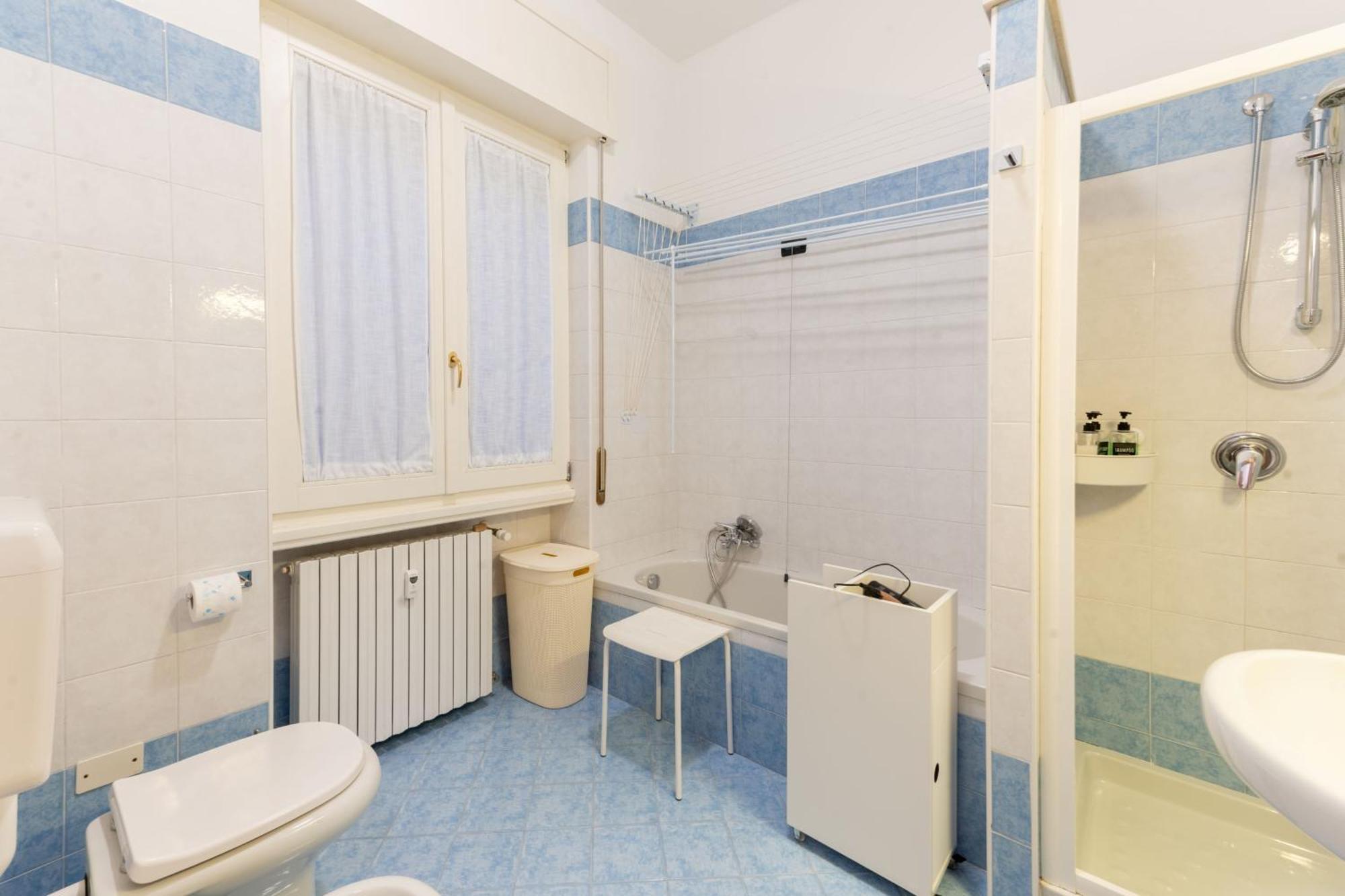 Holiday Apartment - Brescia Centro - Parcheggio Privato Екстер'єр фото