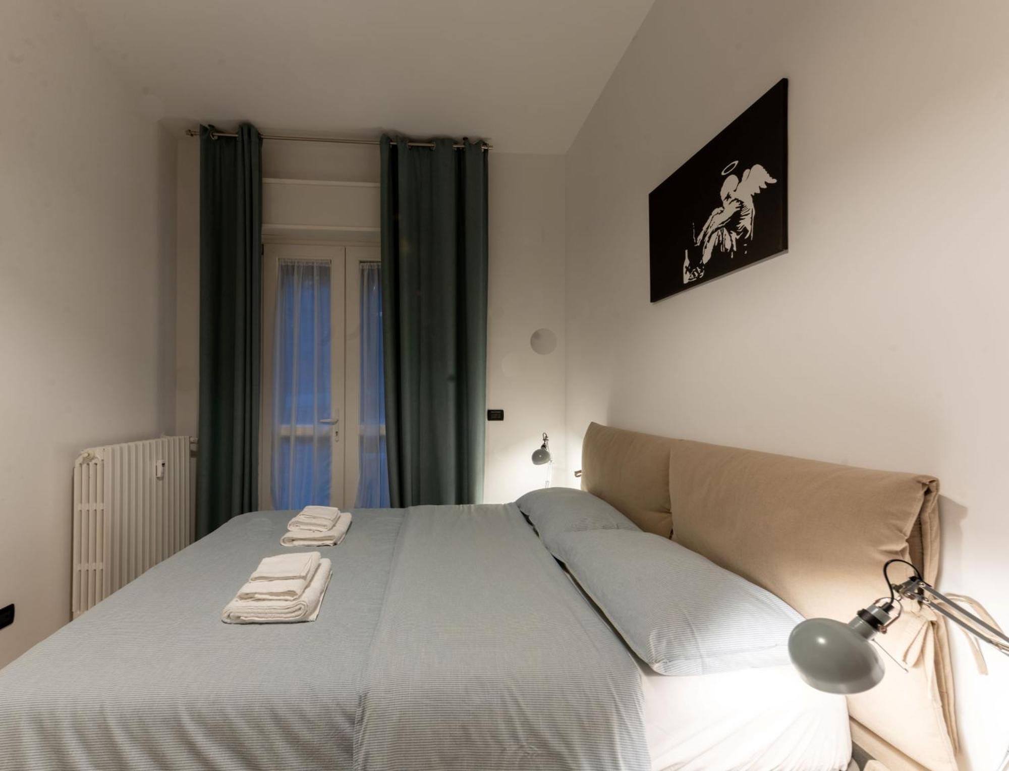 Holiday Apartment - Brescia Centro - Parcheggio Privato Екстер'єр фото